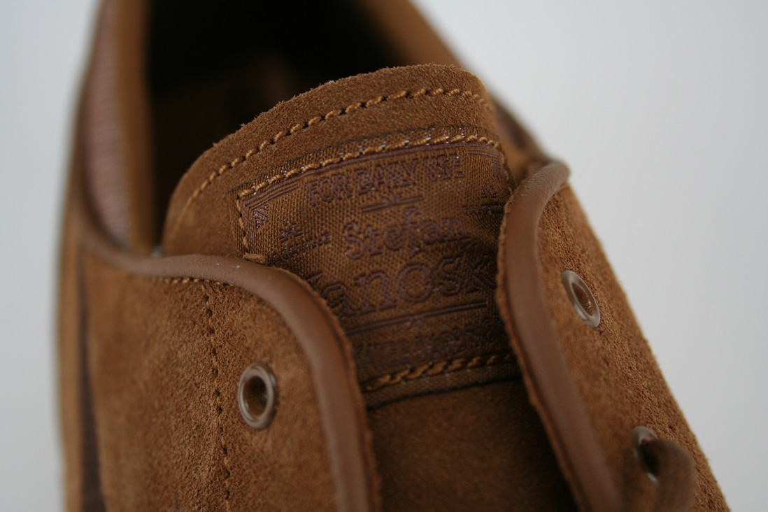 nike marroni scamosciate nike marroni scamosciate